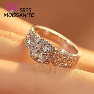 925 Silveryy 1ct Moissanite Square Lace Ring, High-end Design, Suitable For Daily Wear, Engagement Wedding Party Banquet Party Birthday Anniversary Thanksgiving Christmas Valentine'S Day New Year And Other Jewelry Gifts With Gift Box About 3g