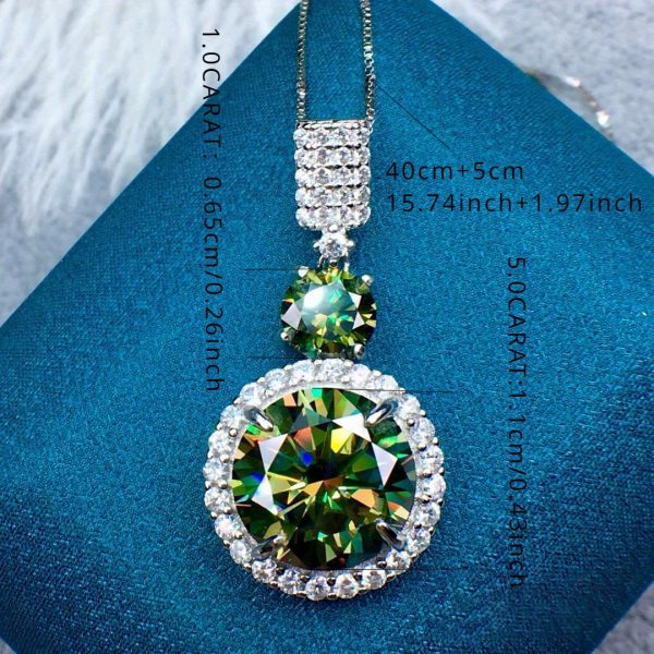 925 Sterling Silvery 5 Carat Moissanite Colored Green Necklace, New Style, Elegant And Romantic, Simple And Classic, Suitable For Daily Wear, Dating, Banquets, Vacations, Christmas Gifts, Birthday Gifts, Valentine'S Day Gifts, With Gift Box - Image 4