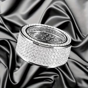 1pc S925 Silver Inlaid 2.5 Carat Moissanite Ring - Luxurious and Elegant Holiday Gift Birthday Present