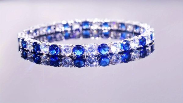 1pc Italian Luxury 925 Silver Moissanite Inlaid Bracelet, Designed By Italian Designers, Handmade, Perfect Anniversary Gift For Wife, Suitable For Various Occasions Like Banquets, Included Exquisite Jewelry Box - Image 7