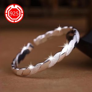 925 Silver Hypoallergenic Fashion Open Bracelet, One Pack, Ladies Interwoven Twisted Bracelet Frosted Niche High-end Hand Ornament, For Couples, Girlfriends, Gifts, Daily Wedding Banquets, Seaside Vacations, Thanksgiving Christmas, Anti-oxidation Packagin