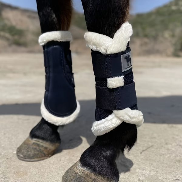 1 Pair EquiStar Horse Leg Protection Wraps - Breathable Mesh & Faux Leather, Quick-Fit for Training & Jumping, Impact Absorbing, Faux Leather, Sizes XL/L/M, for Horses, Without Battery - Image 3