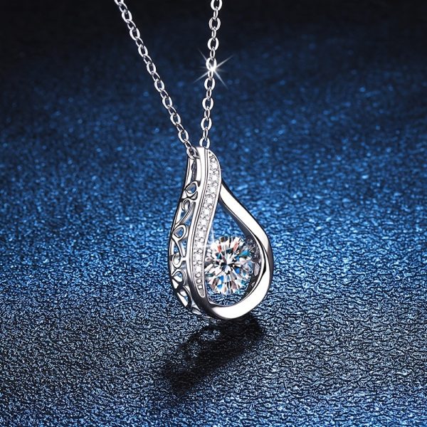 1 Piece Exquisite Water Drop Moissanite Pendant Necklace - 925 Sterling Silver, 1 Carat, Smart Style, Fashionable, Durable, Hypoallergenic, Perfect for Engagement, Wedding, Confession, Anniversary Gift for Friends, Lovers, Family - Image 5