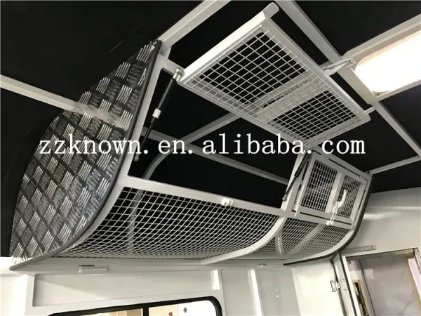 Australia Standard Horse Transport Trailer for Horsecare 2023 High Quality 3 Horse Goose neck Horse Trailer - Image 9
