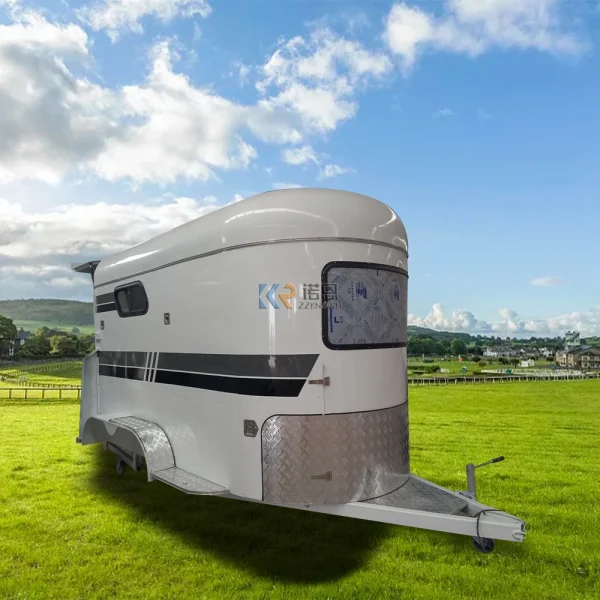 2023 European Standard 2 Horse Loading Trailer Economic Horses FoatingTowing Cart with Living Quarter - Image 5