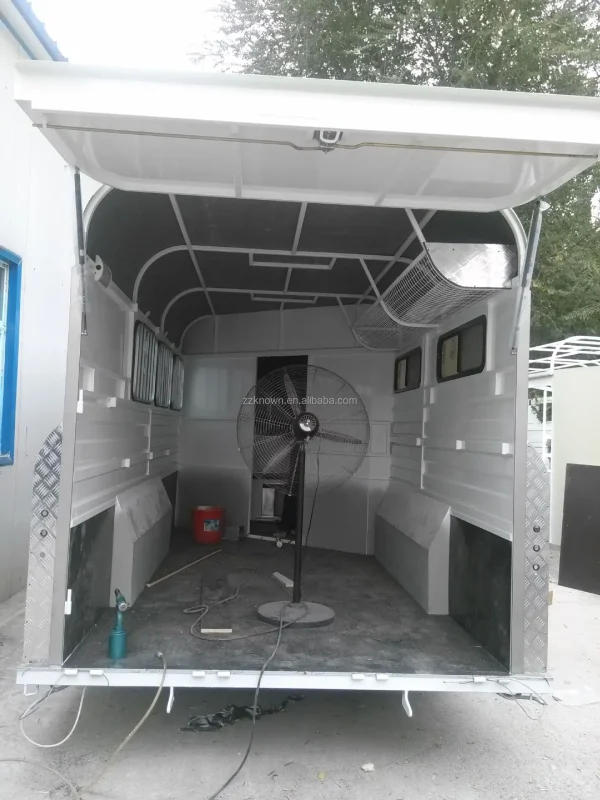 Gooseneck Horse Load Trailer with living Quarters Fiberglass Horse Float Trailers for Sale - Image 10