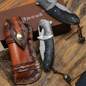 1PC Handmade Damascus Steel Folding Knife, High Hardness Sharp Men's Pocket Knife, Charcoal Fiber Handle With Leather Sheath, Everyday Carry Hiking Survival Knife, Outdoor Camping Tactical Pocket Knife