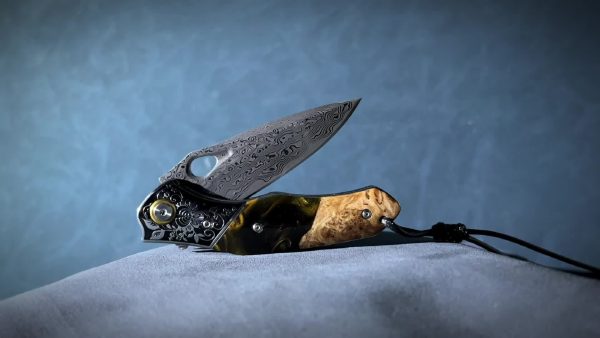 1PC Handmade Damascus Steel Pocket Knife, 3.1" VG10 Sharp Blade, Men's And Women's Folding Knife With Leather Holster, Liner Lock, Resin And Maple Handle For EDC Outdoor Camping Use, Hiking Carry, Everyday Fishing Knife - Image 11