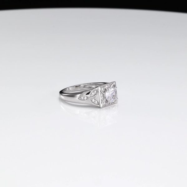 1pc S925 Men's Pure Silvery Ring, Simple and Elegant Design, Suitable for Attending Parties, Gatherings, Daily Wear, Gift Giving, Halloween, Christmas Eve, etc., 3 Carat Moissanite, Silvery Weight 0.32 oz - Image 5