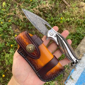1 Piece, Damascus Steel Folding Pocket Knife, Premium Quality High Hardness Knife With Leather Sheath, Stabilized Cured Wood Handle, EDC Camping And Fishing Knife, Great For Adventure, Outdoor Hiking Tools, Men's Folding Knife Gift, Fruit Knife