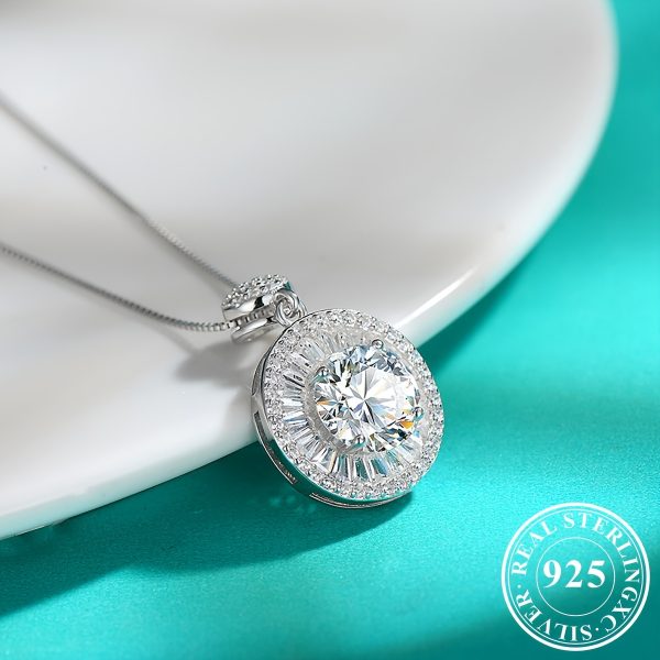 1pc Seiko Electroplated 18k Gold Plated 925 Sterling Silvery, Weight 5.5g, Main Stone: 2 Carat Moissanite Full Round Bottom Style Women's Fashion Pendant Necklace Suitable for Engagement, Marriage, Confession, Gift for Friends, Lovers, Family, Fashion Par - Image 5